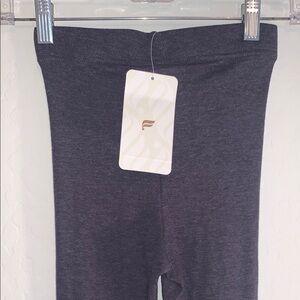 FABLETICS BRAND NEW WITH TAGS SIZE XS RESTOREKNIT LEGGINGS